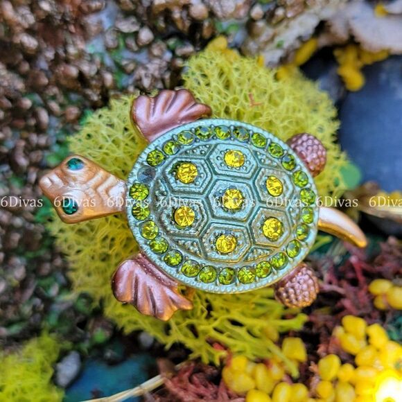 GREEN Turtle  Small Brooch Pin - Picture 3 of 9